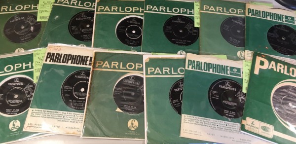 11/28(火)ビートルズのシングルがまとまって入りました : ディスク