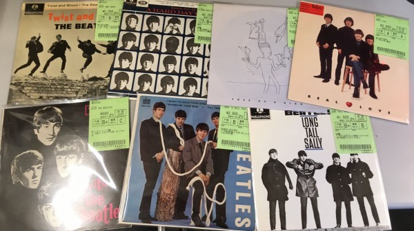 11/28(火)ビートルズのシングルがまとまって入りました : ディスク