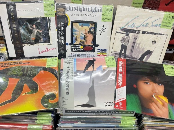 2025年12月25日(木) 新着中古品入荷情報 LP160点以上入荷いたしました
