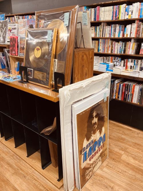 フランク・ザッパ 関連本/メモラビリア 100点入荷！ : ディスク