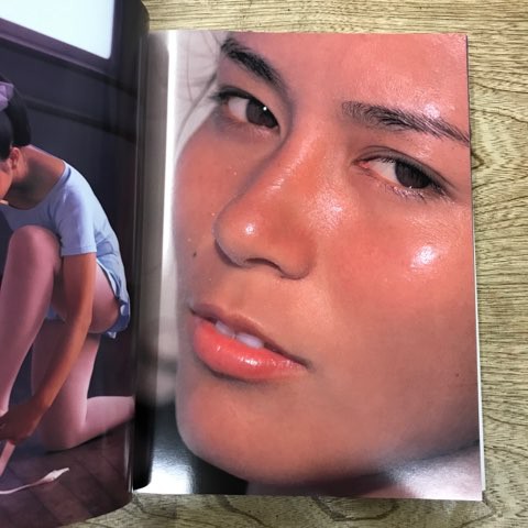 篠山紀信写真集「アイドル1970-2000」入荷!! : ディスクユニオンシネマ 