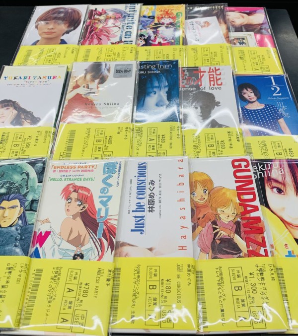 中古新入荷!!8㎝短冊『カードキャプターさくら』『幽遊白書』や7