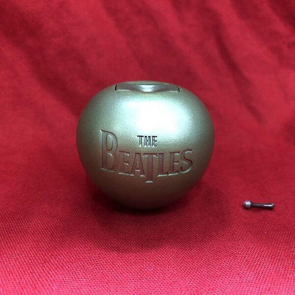 【ビートルズ】THE BEATLES USB BOX THE BEATLES BOX USB(ltd.) - Amazon.com Music