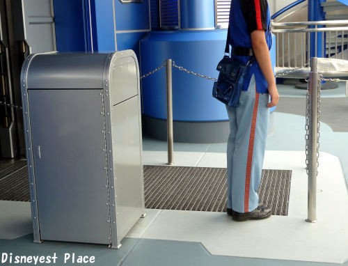 スター・ツアーズ：ザ・アドベンチャーズ・コンティニュー12