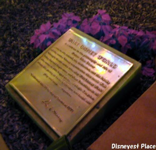 10月25日だったのね Disneyest Place