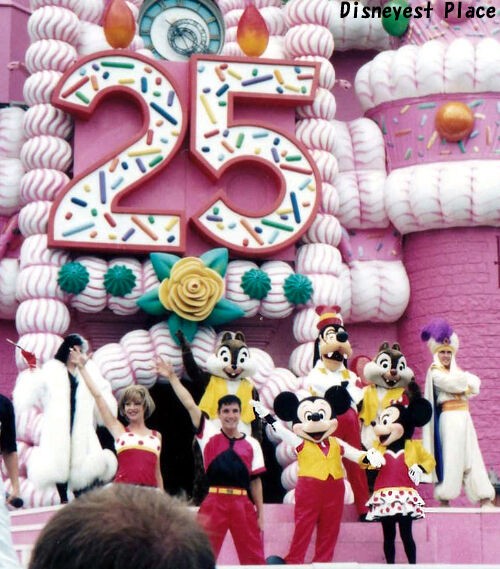 WDW開園25周年の写真 : Disneyest Place