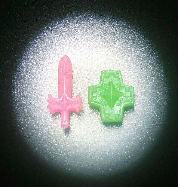 趣味の日記 レジンでガン消しのパーツ作ってみた3+本体も成功