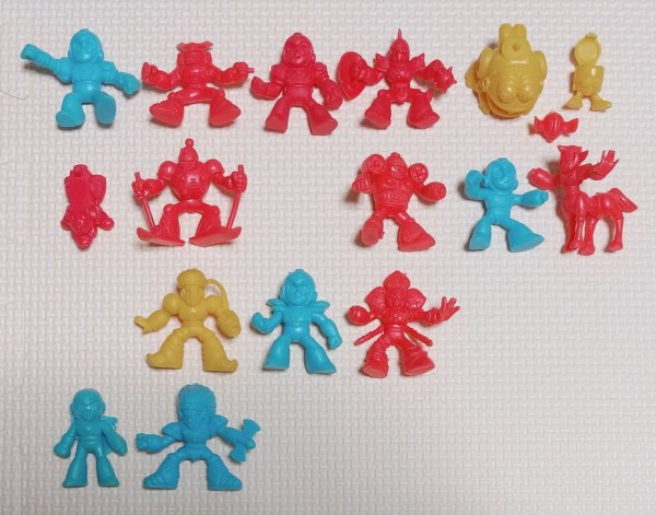 ロックマン　消しゴム　レトロ　まとめ ロックマン 消しゴム フィギュア まとめ売り 立体大図鑑 中古 匿名配送