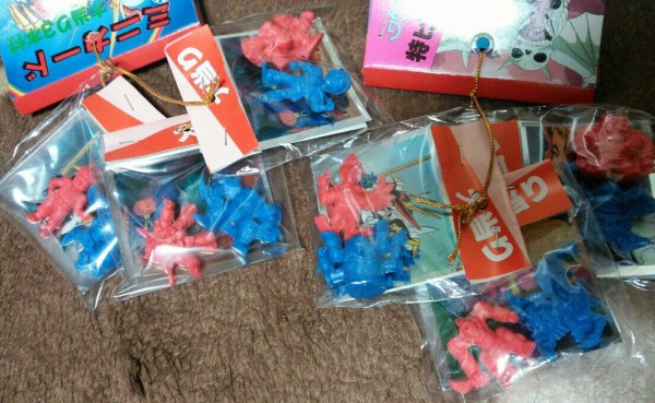 大里 魔神英雄伝ワタル ミニカード 消しゴム 特ピカ 引き物