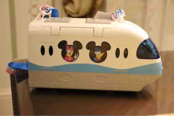 リゾートライナーのポップコーンバケット おひとりさまとたまに姪っ子と行くディズニーの旅