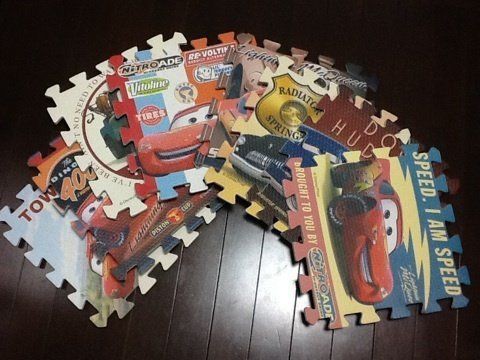 100均セリアで買える ディズニージョイントマット カーズ アナ雪 スティッチ ディズニーのジョイントマット 100均セリアで買える ディズニージョイントマット カーズ アナ雪 スティッチ ディズニーのジョイントマット