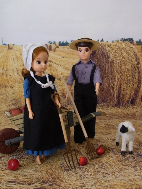 アーミッシュの干し草 ドールの小さな日常