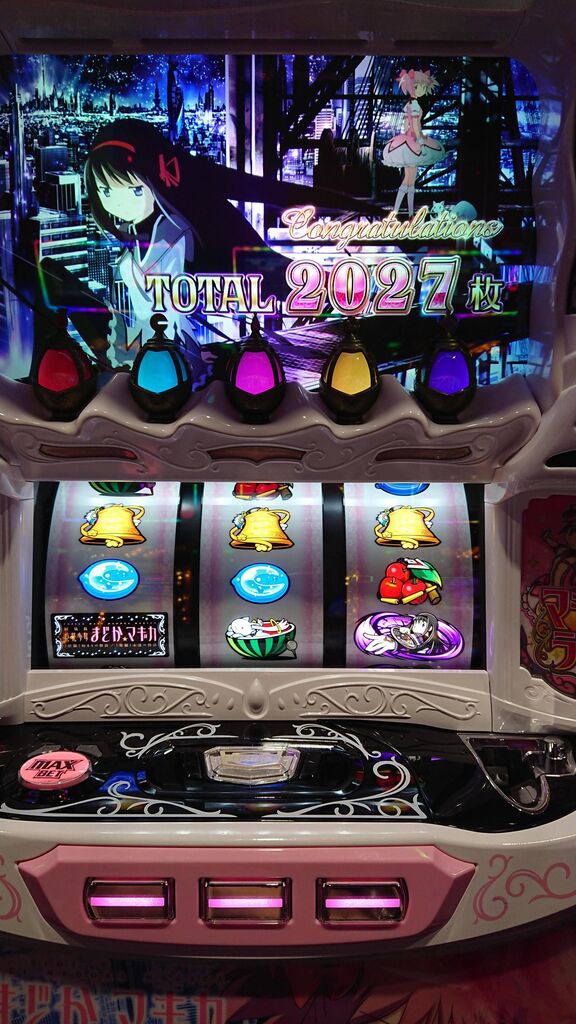 まどマギ劇場版 前後編の評価と感想は6号機の中では良さげか 鈴木さん速報