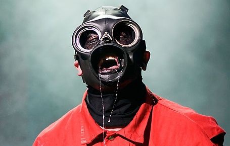 猟奇趣味的激烈音楽集団「SlipKnoT」（前編） : ネコにハーモニクス