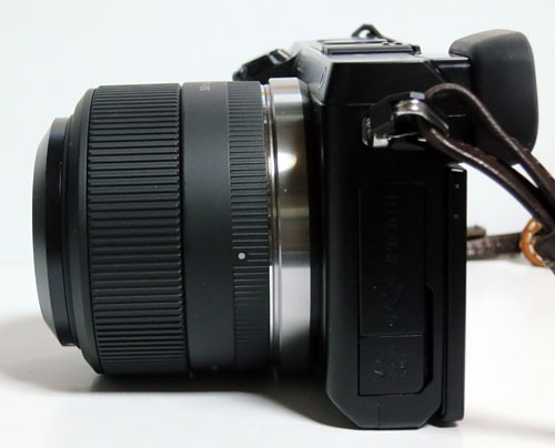 【日本製】 SIGMA 30mm DN 単焦点レンズ フード、キャップ付 Amazon | シグマ(Sigma) SIGMA レンズフード LH586-01 | レンズフード 通販