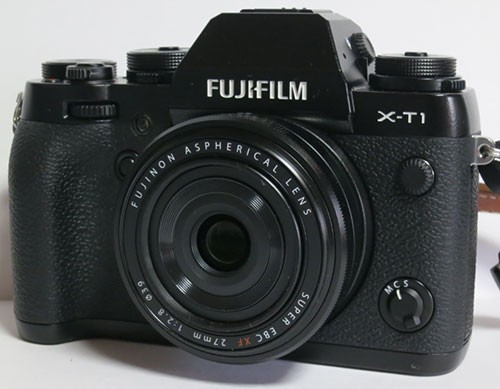 ◆レンズフード付き◆　富士フィルム　xf27mm　f2.8　パンケーキレンズ パンケーキレンズ XF27mmF2.8R WR専用レンズフード【F LH-XF27