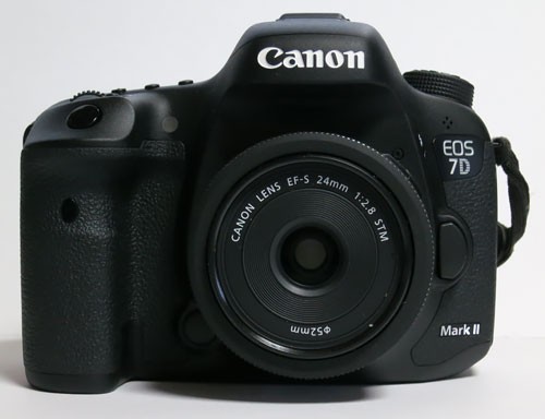 Canon EF-S 24mm F2.8 STM フードおまけ付き EF-S24mm F2.8 STM に専用フードを付けてみた : Tedious diary