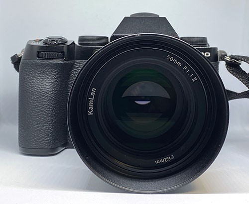 もうMFレンズには関わらないはずがハマってしまった KAMLAN 50mm F1.1