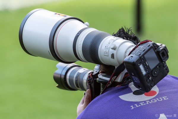 ニコン 400mmF2.8 憧れのヨンニッパ 値下げしました 待望のヨンニッパがついに登場！ 大口径超望遠レンズ「ソニー FE 400mm