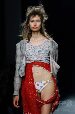 画像 パリコレのファッションが奇抜すぎると話題に 痛いニュース ﾉ