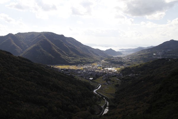 紅葉の寒霞渓を行く 小豆島に集まれ たくさんの笑顔たち