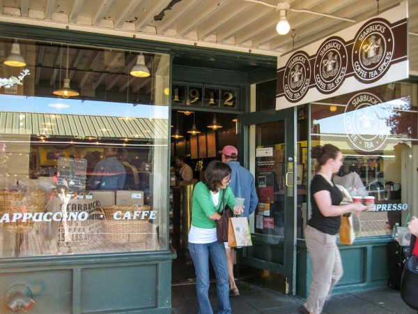 スターバックスコーヒー 1 号店 シアトル 食で奏でる旅の記憶