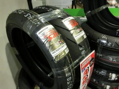 倉敷】BRIDGESTONE BATTLAX HYPERSPORT S21前後タイヤセットが再入荷