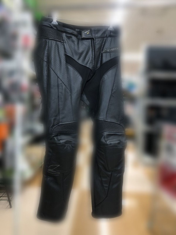 RSタイチ ブーツアウト レザーパンツ - RSタイチ TAICHI レザーパンツ