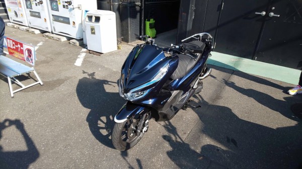 PCX125】特注フロントマスクをペイントして取付け！【和光
