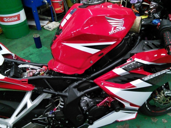 MOTO-JP ＥＣＵチューン】 ＣＢＲ２５０ＲＲ フルエキ＋ＥＣＵチューンの実力公開!!!!【和光】 : ２りんかんブログ