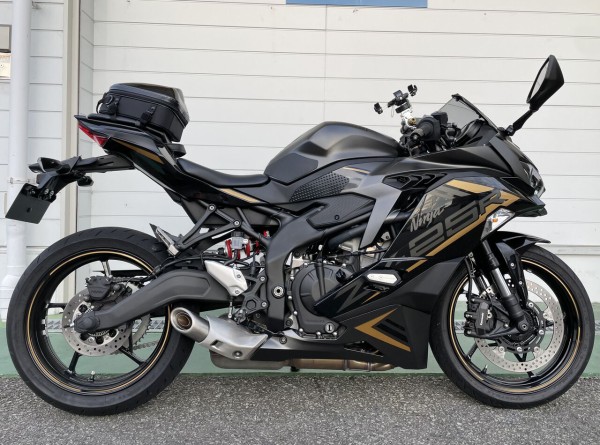 ZX-25R IKAZUCHI 取付け : 2りんかんブログ