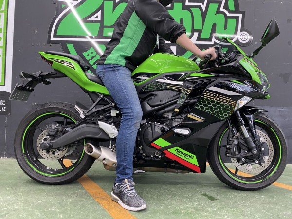 ☆【ZX-25R】足つき比較してみました♪【レンタルバイク