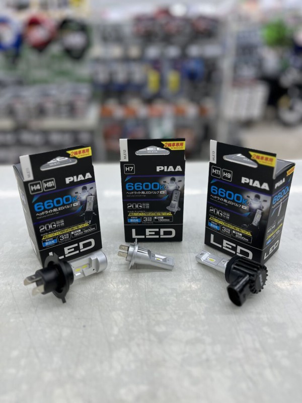 PIAA LEDバルブ PIAA 2輪車専用ヘッドライト用LEDバルブ 6600K 1300lm H7 MLE12