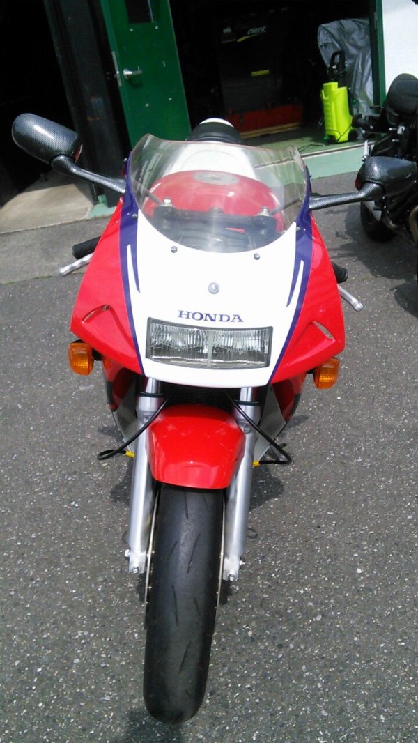 NSR250R MC28 PRO ARM シートカウル 緑/赤/白 補修用に！ - メルカリ