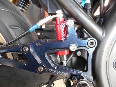 ゼファー750 リヤブレンボキャリパー 足立2りんかん : 2りんかん