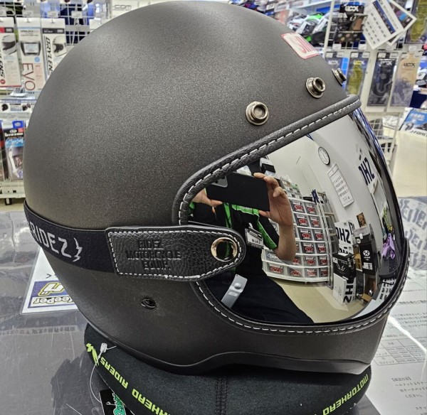 富士2りんかん】レトロなヘルメットにぴったりのバイザーをご