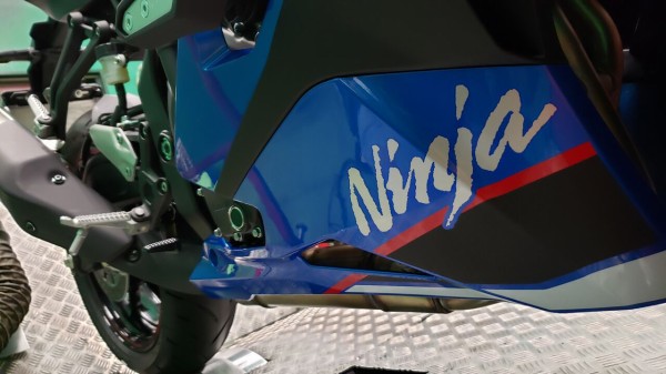 警告灯（カワサキ Ninja ZX-4RR）by 車下の住人(しゃっかの