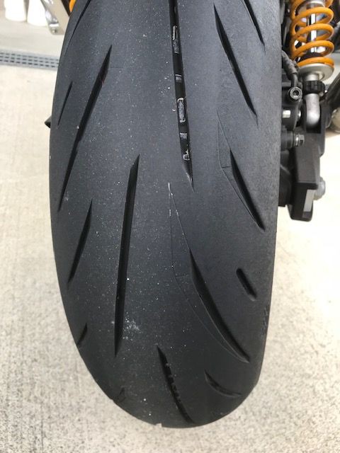 Z900RS.MT09.CB1300...バトラックスS21 前後タイヤ Z900RS.MT09.CB1300バトラックスS21 前後タイヤ Z900RS.MT09