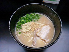 本格博多豚骨ラーメン 豚野郎 中野 しらけんの日記