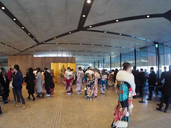 高槻市 二十歳のつどい 高槻城公園芸術文化劇場南館でのようす 2024年1