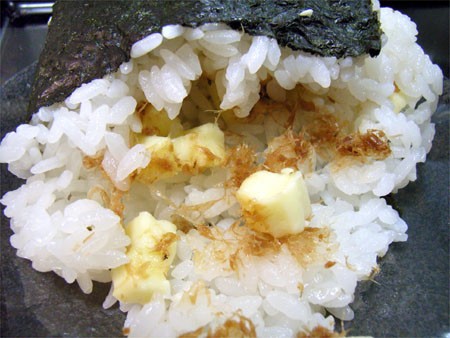 札幌 チーズおかか おにぎり 全国イイ味ハマル味