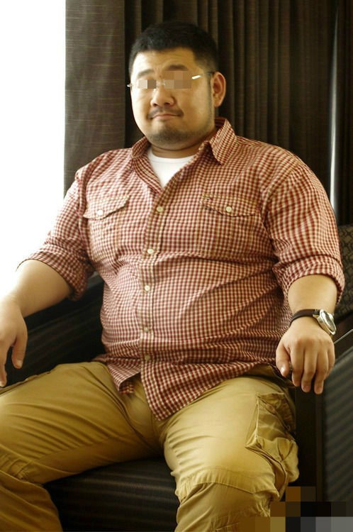 ガチムチ眼鏡さんの 股間もっこり 親父の縁側