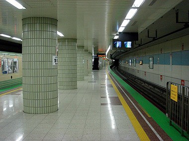 地下鉄東西線 宮の沢駅 札幌の風景