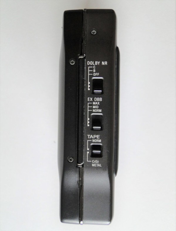 WALKMAN DD QUARTZ WM-DD9 : さくの家電のーと WALKMAN DD QUARTZ WM-DD9 : さくの家電のーと