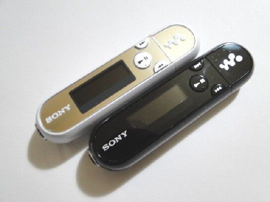 【希少品　動作確認済】ソニー　NW-E044 ウォークマン 8GB 動作品】SONY NW-E044 8GB ソニー ウォークマン WALKMAN - メルカリ