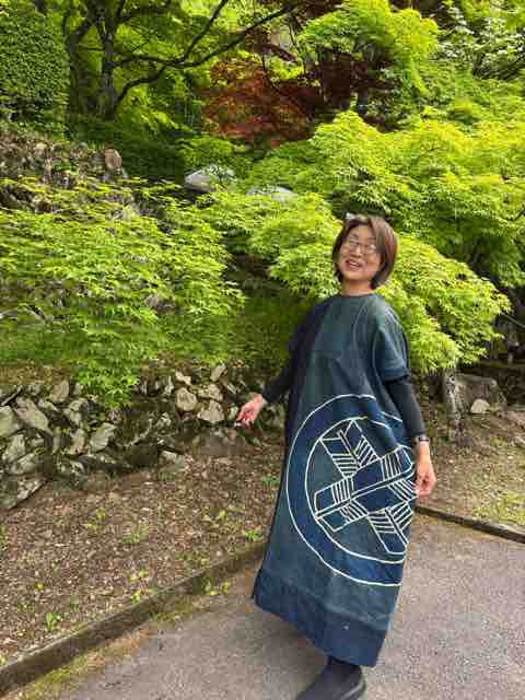 藍染の家紋ワンピースで旅へ : 還暦着物好き日記
