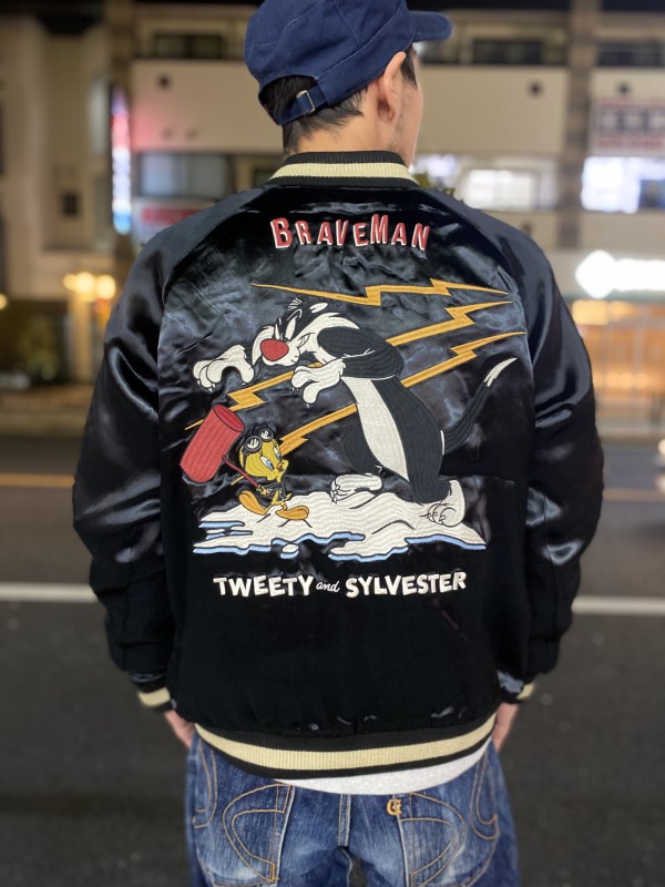 ルーニー・テューンズトゥイーティーレザー スタジアムジャンパー ルーニー・テューンズトゥイーティーレザー スタジアムジャンパー