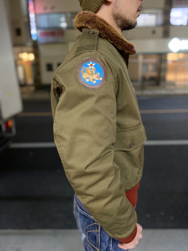 トイズマッコイ！ ！TYPE B-10 MFG.CO.RED RIBBED 