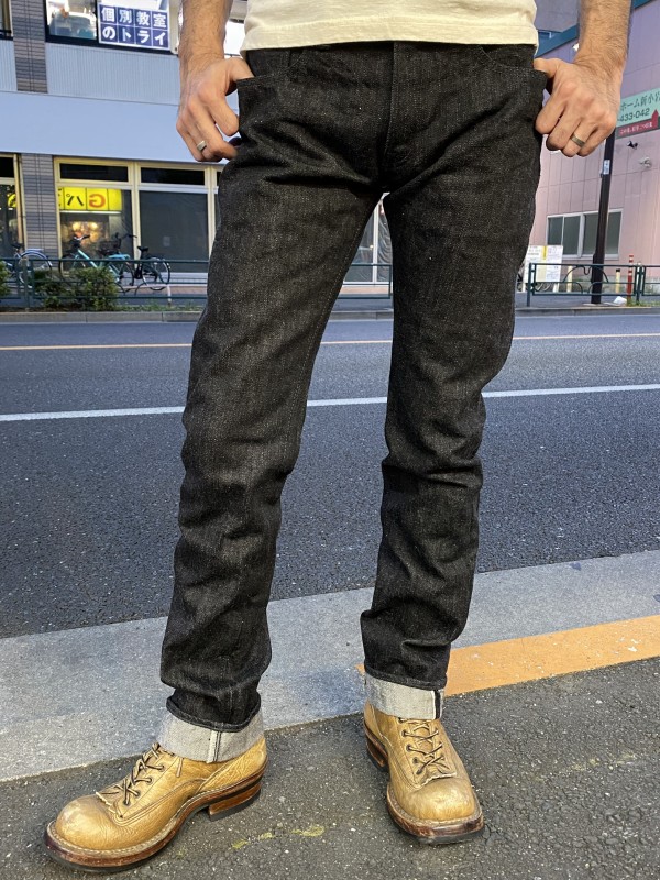 【週末限定値下げ】エイトジー ブラックデニム ナローストレート 17オンス 楽天市場】☆クーポン配布!お買い物マラソン☆ エイトジー