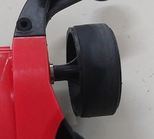 ミニ四駆】ペラタイヤ、買うか？作るか？ : サブカル”ダディ”ガッテム日記